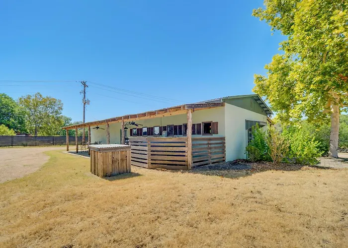 Secluded Blanco Home W/ Private River Access!