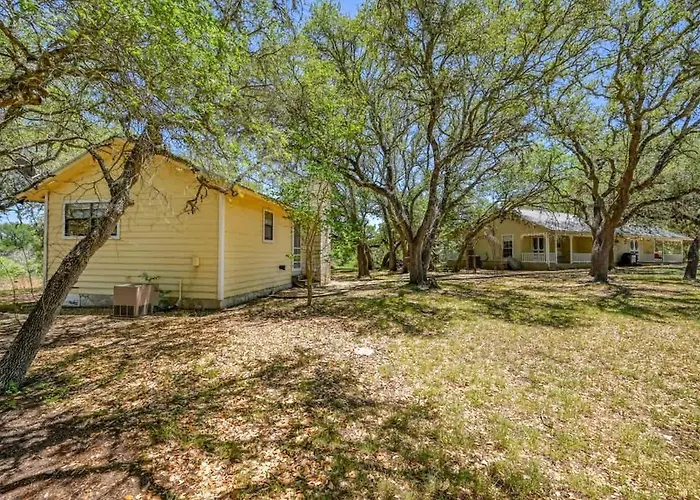 Stunning Home On The Blanco River