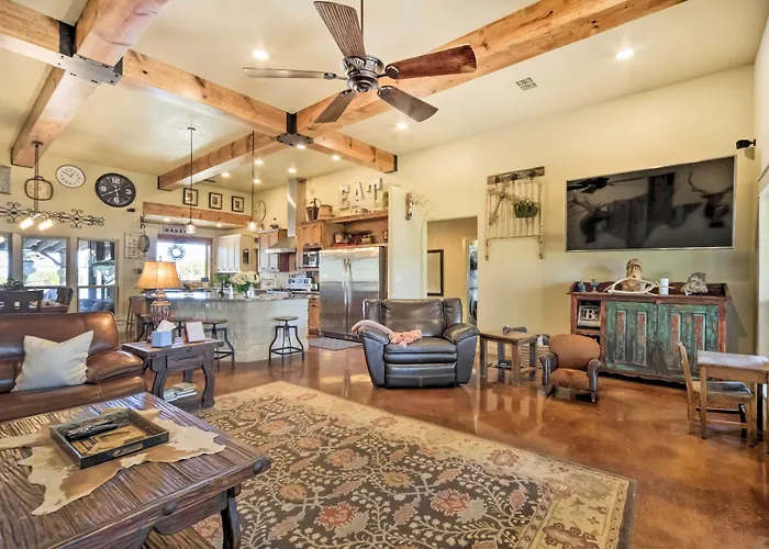 Secluded Country Hideaway W/ Fire Pit & Pool!